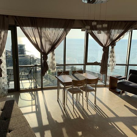 Orbi Sea Towers Batumi Resort ภายนอก รูปภาพ