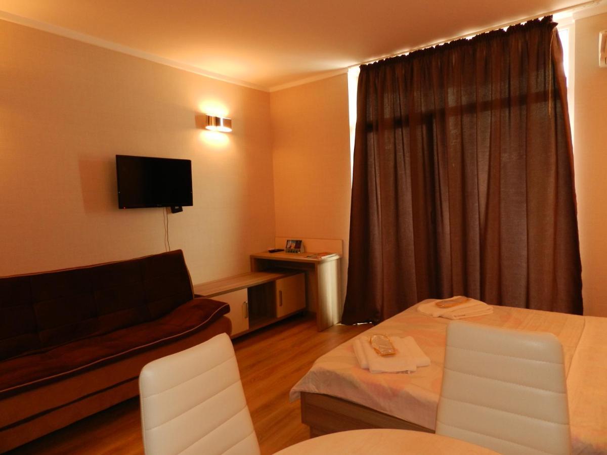 Orbi Sea Towers Batumi Resort ภายนอก รูปภาพ