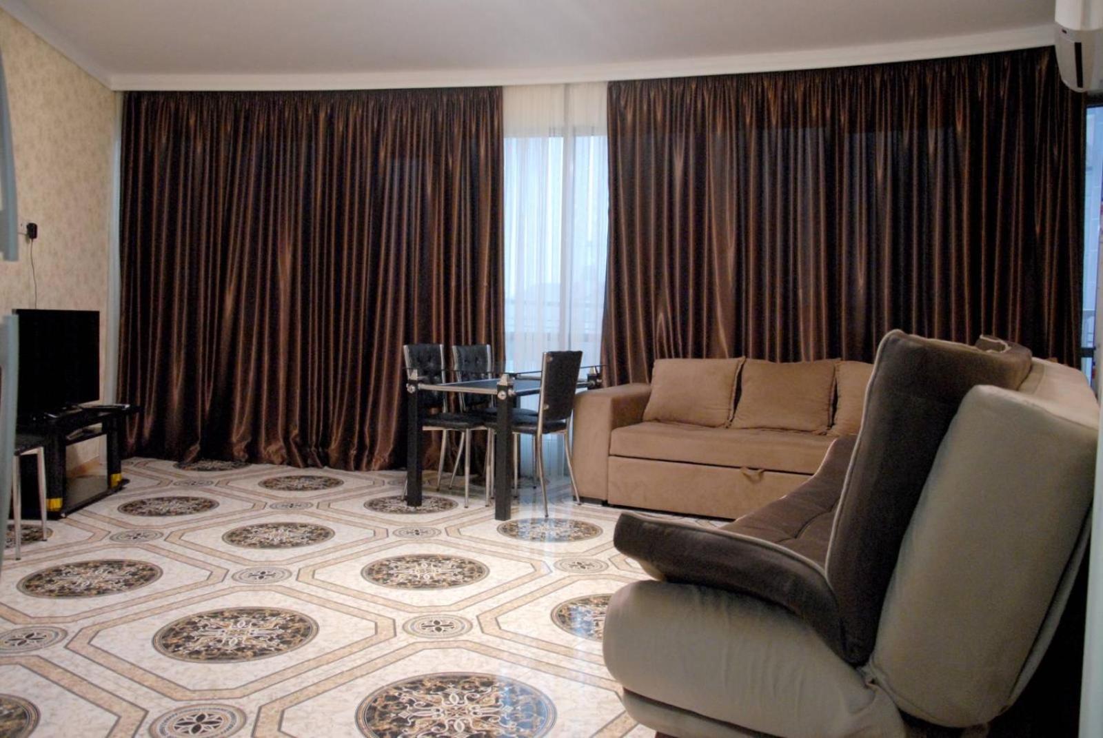 Orbi Sea Towers Batumi Resort ภายนอก รูปภาพ