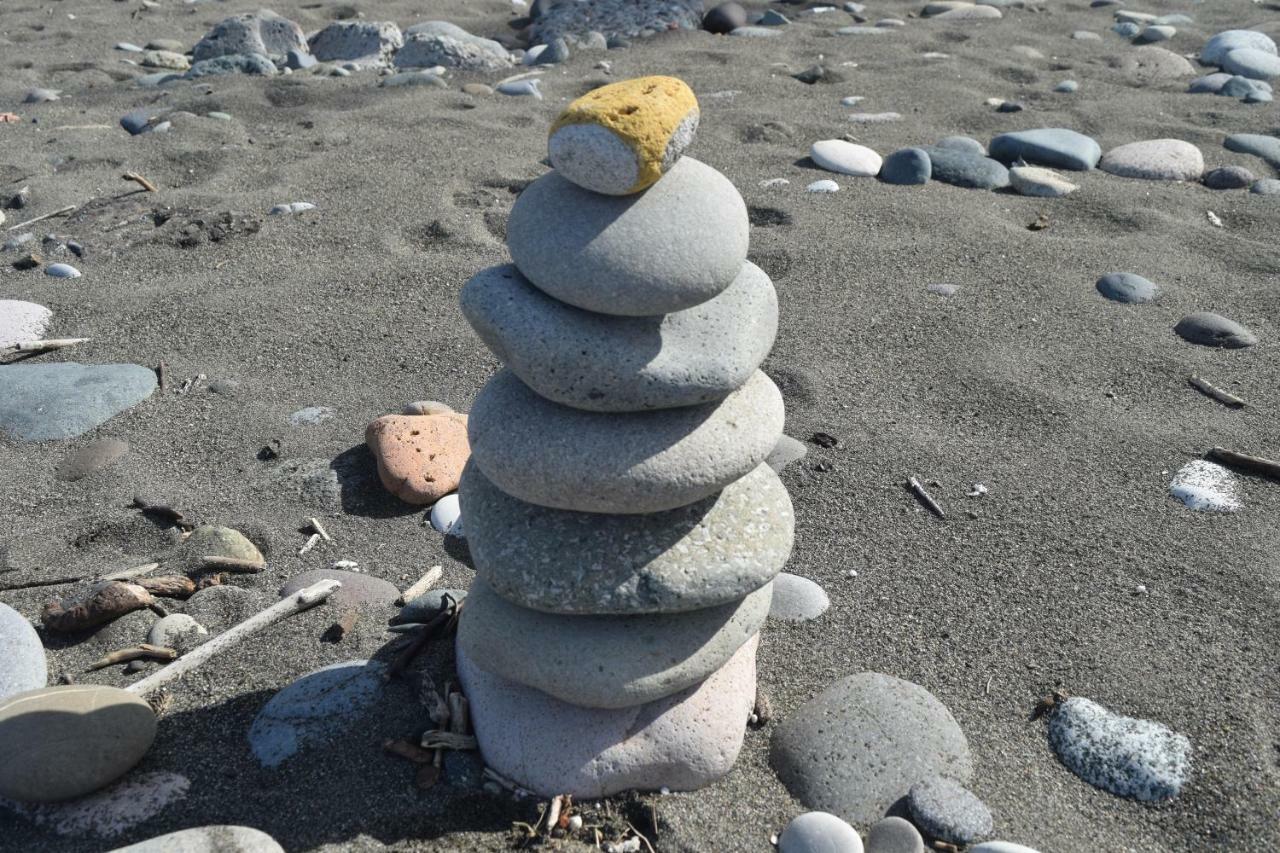 Orbi Sea Towers Batumi Resort ภายนอก รูปภาพ