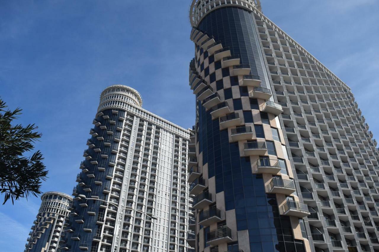 Orbi Sea Towers Batumi Resort ภายนอก รูปภาพ