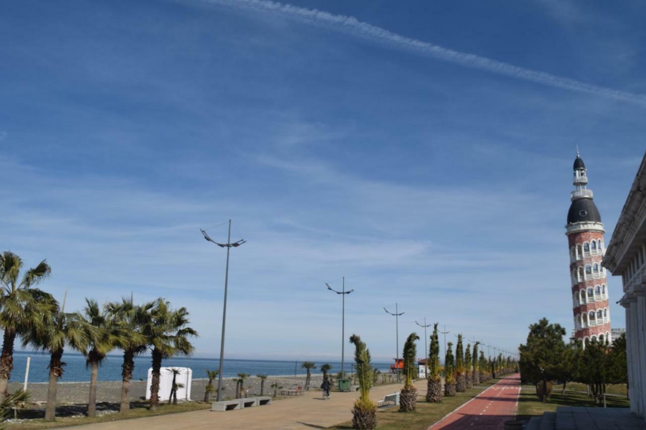 Orbi Sea Towers Batumi Resort ภายนอก รูปภาพ